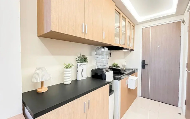 Quiet And Strategic Studio Loft At Apple 1 Condovilla Apartment