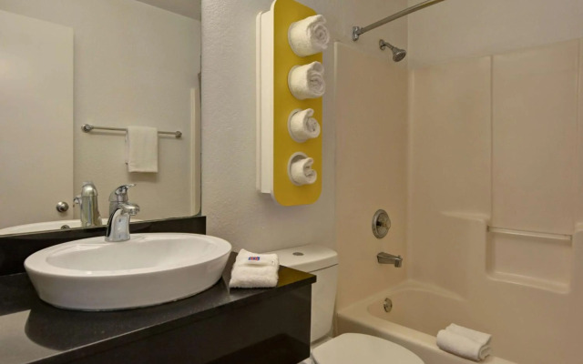 Motel 6 Cocoa Beach, FL