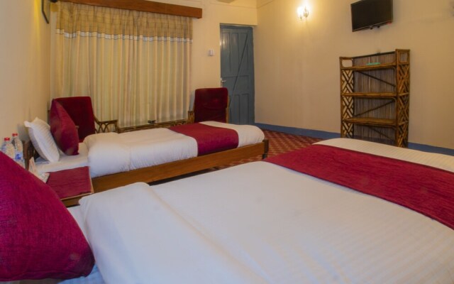 Oyo 301 Hotel Monal
