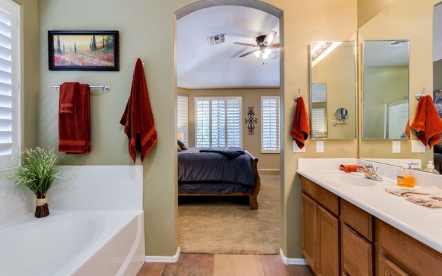 Pointsettia - 4 Br Home
