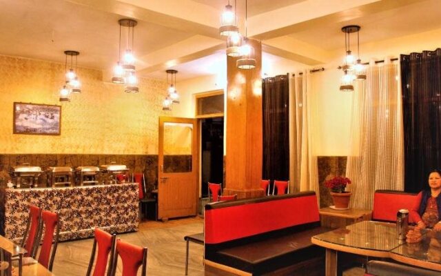 Hotel Chetna & Cottages