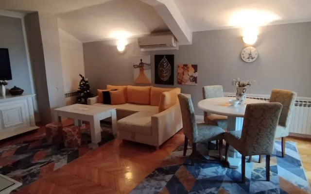Villa Monera