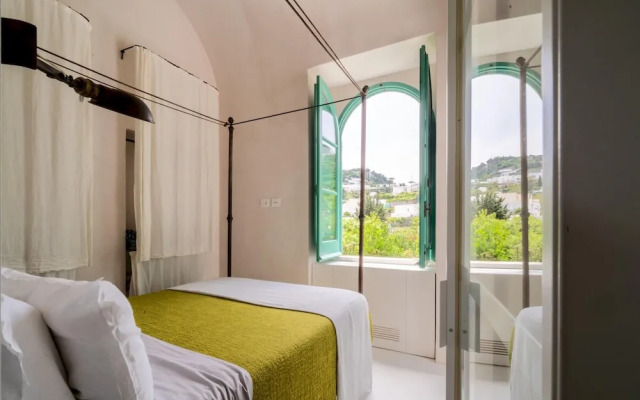 Capri Designer Suite by Elite Villas