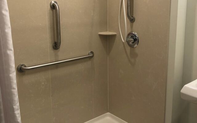 Kodiak Compass Suites