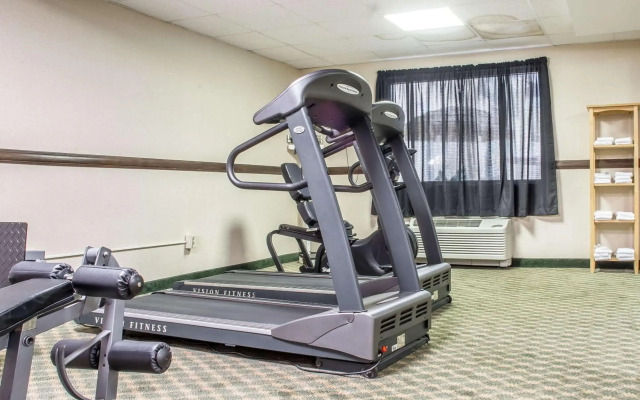 Quality Inn & Suites Palm Island Indoor Waterpark
