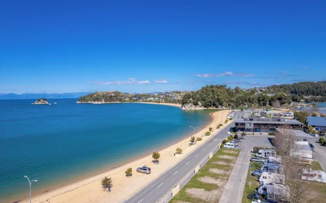 Kaiteriteri Reserve Cabins