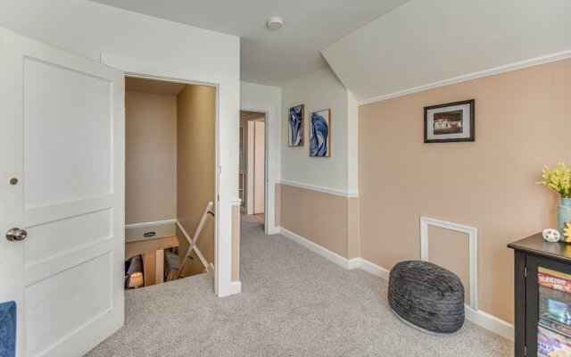 Charming Smithfield House: Walk to Downtown!