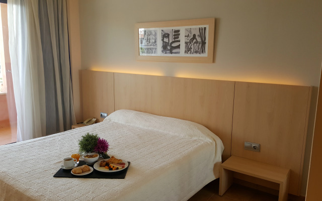 Advise Hotels Reina
