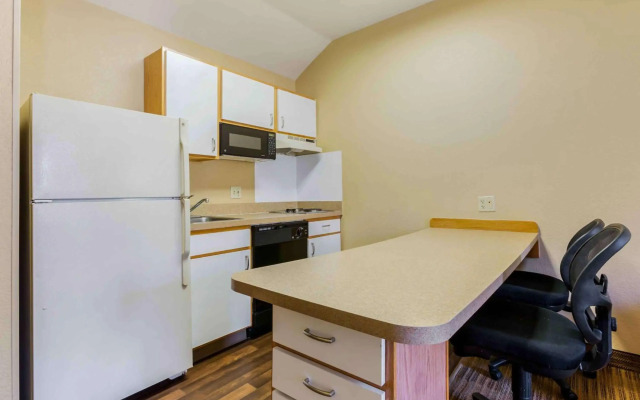 Extended Stay America Suites Dallas Plano Parkway