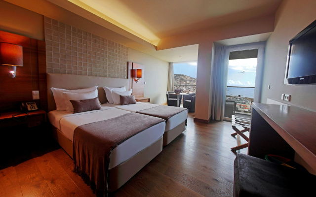 The Views Baia - Adults Only