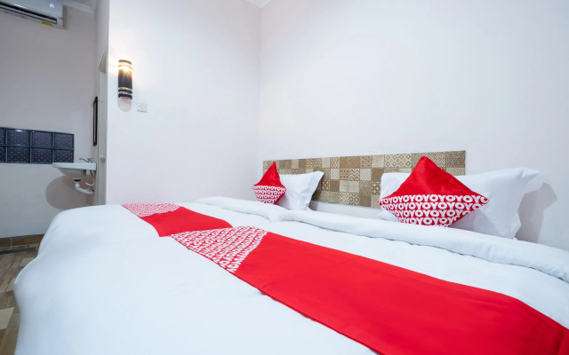 Super OYO 2285 Art Guest House Syariah