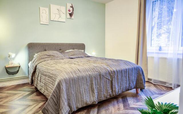 5 min to everything-Stylish-Modern-Old City Center