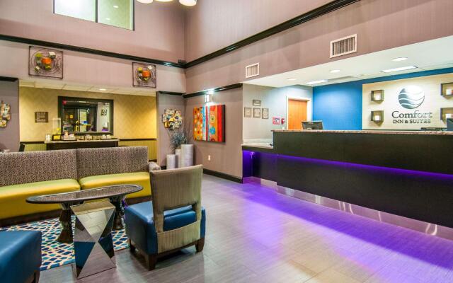 Comfort Inn & Suites Pauls Valley - City Lake