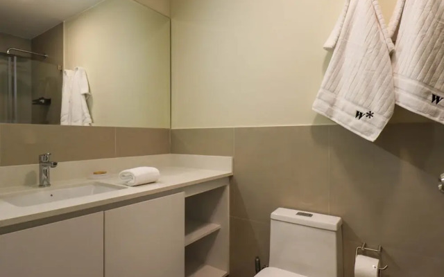 w Glorious 2BR w Perfect Balcony Near Kennedy Park