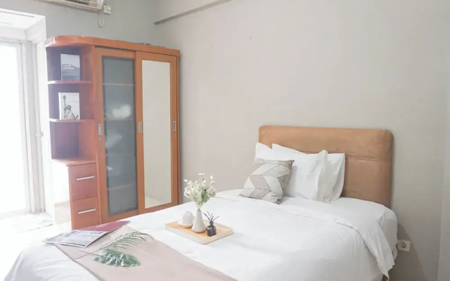 Homey And Cozy Studio Apartment Margonda Residence 2