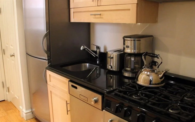 East Village 1 Bedroom Apartment - RNU 65216