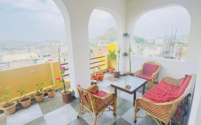 Suri Guest House