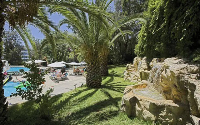 Golden Arches Hotel