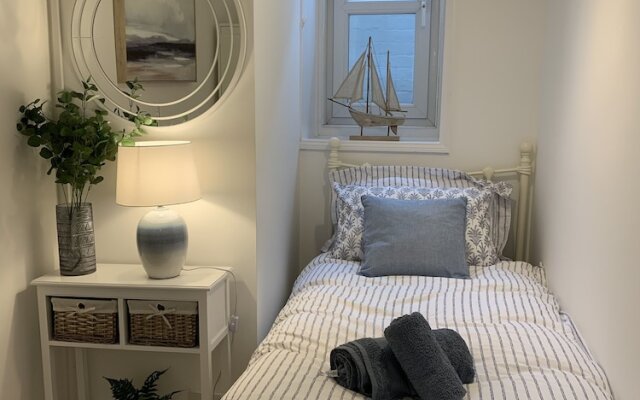 Stunning 3-bed Apartment in Ventnor