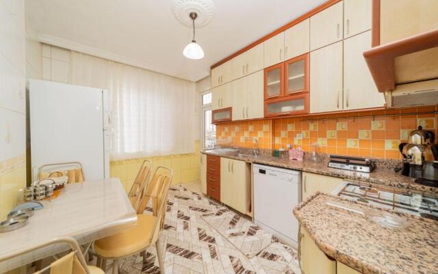 Fully Furnished Spacious Big Flat In Kepez