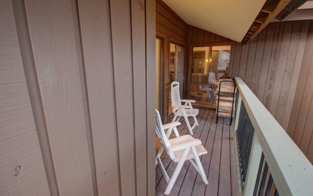 Wild Irishman 1064a by Summitcove Vacation Lodging