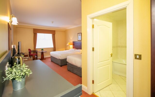 Citywest Aparthotel