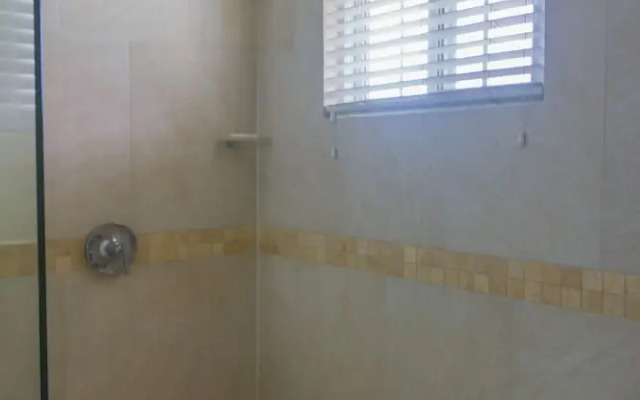 Penthouse By The Sea 3BD Apartment OLR
