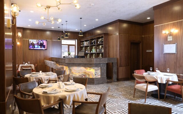 Madison Hotel Baku