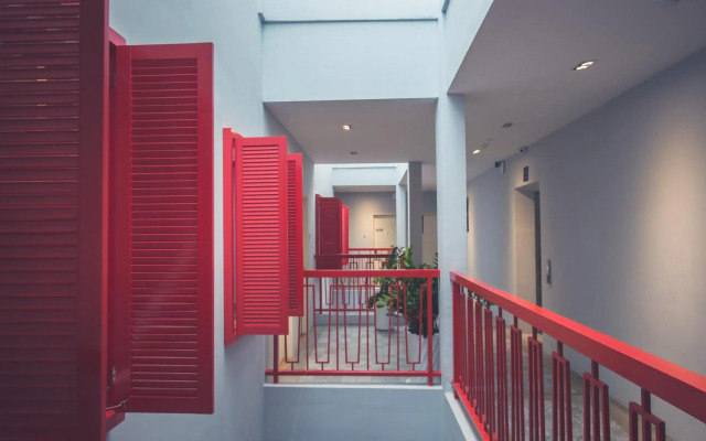 CIQ HOTEL at Jalan Trus
