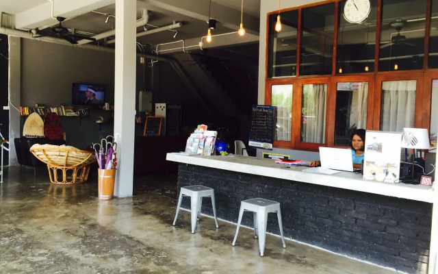 Nokhook House Trang - Hostel