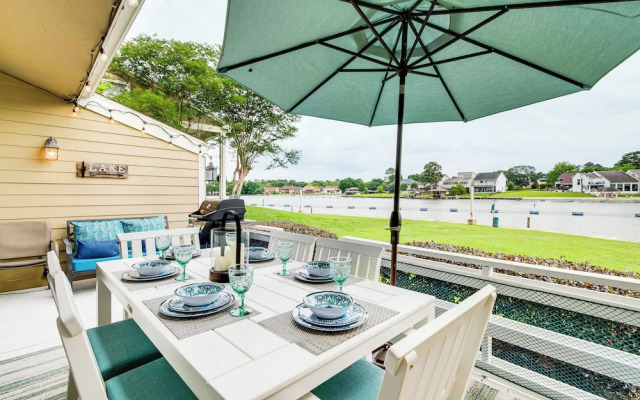 Paddleboards, Life Vests: Lake Conroe Getaway!