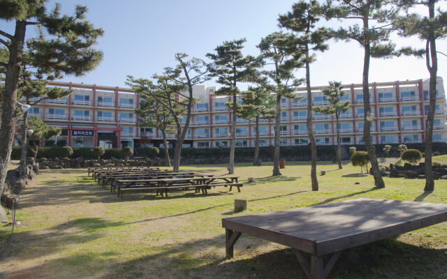 Hallim Resort