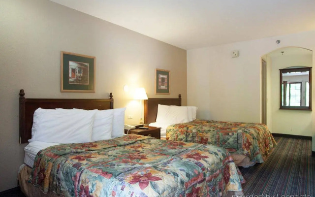 Red Roof Inn Lancaster