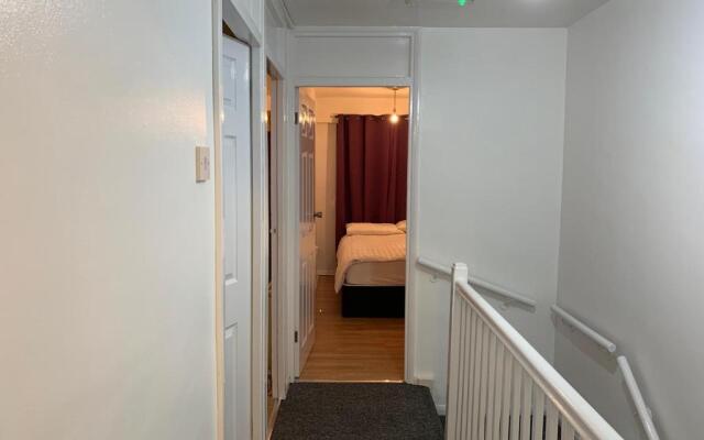 London Stratford 4 Bedrooms Apartment