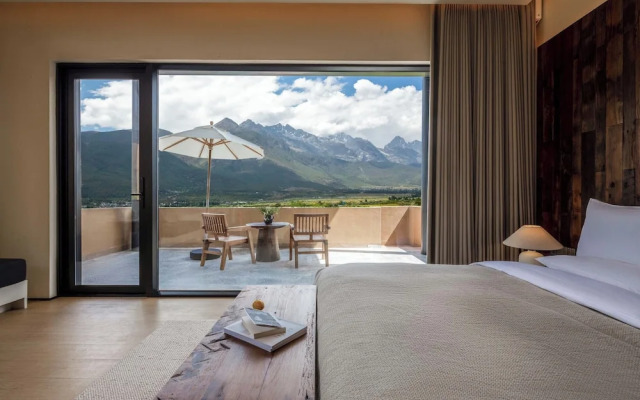 Mucheng Xichi Snow Mountain Art Resort