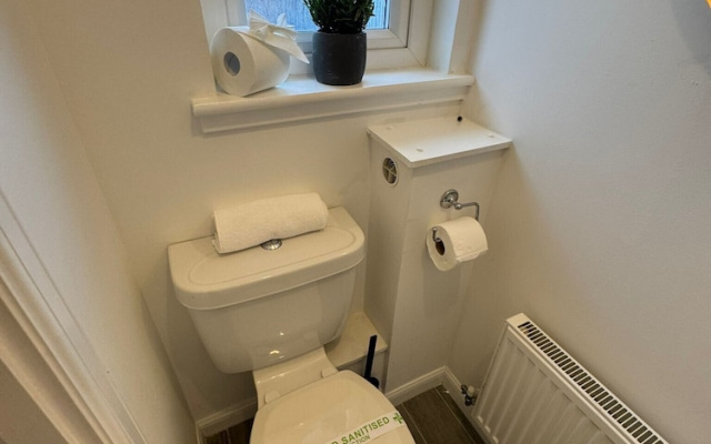 Modern 3 bed Home by Glasgow Airport