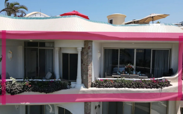 Ocean Front Penthouse Pool Sleeps 8 People