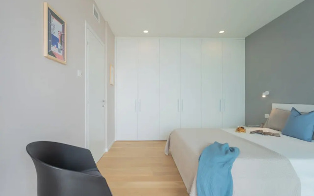 Residenza Maxim With Pool by Rent all Como