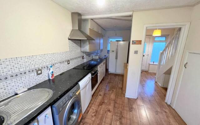 4-bed House in South London