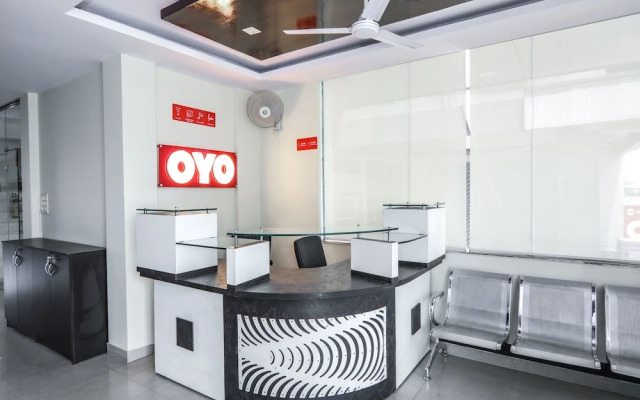 OYO 15154 Hotel Rock On