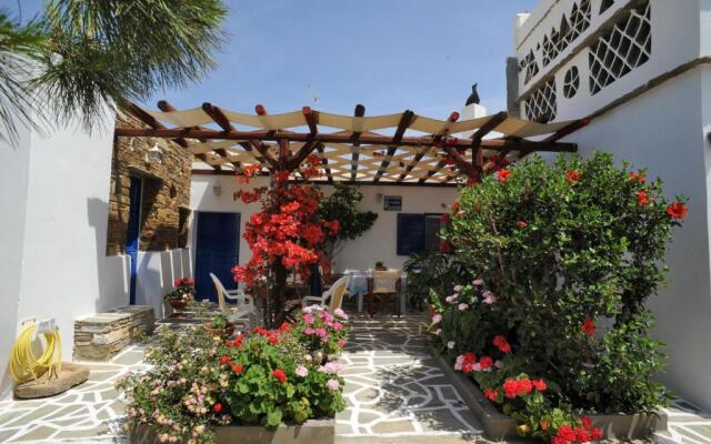 Tinos Peristerionas