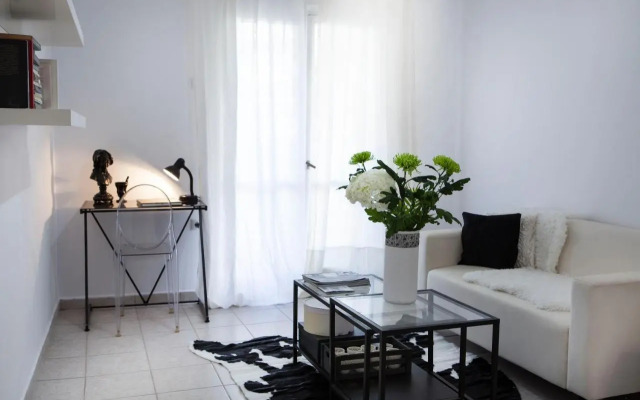 Best located executive apartment in Maroussi.