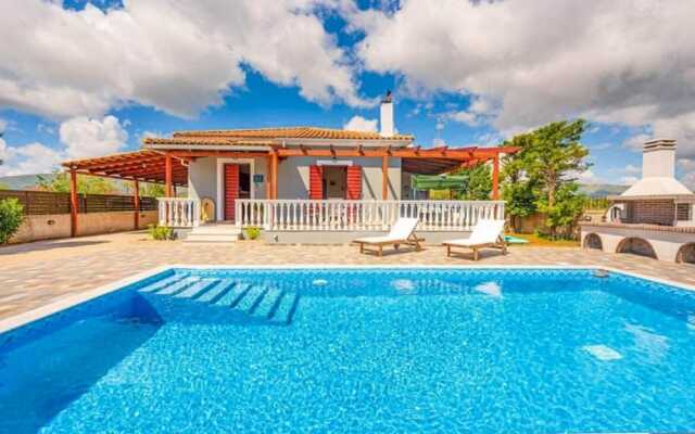 Villa Bora With Private Pool