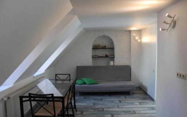 Three-Bedroom Apartment on Peldu 19