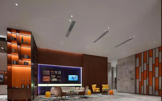 Hampton by Hilton Qionghai Railway Station