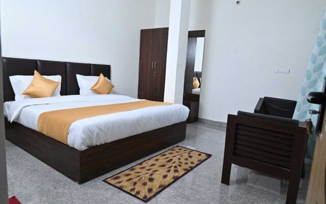 Akansha The Lake View