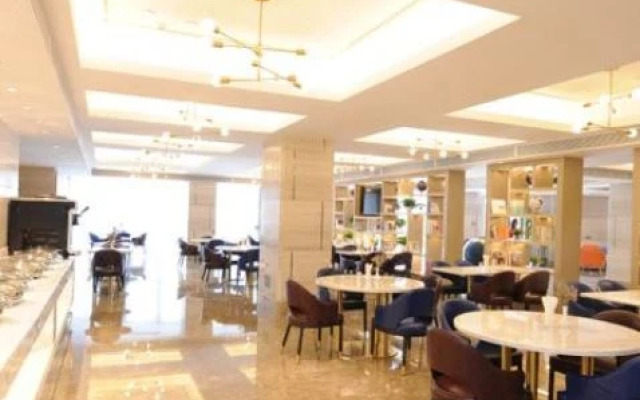 Kyriad Marvelous Hotel·Shenzhen Linheng Plaza Liuyue Metro Station