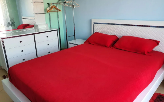 Familiar Luxury Apartment