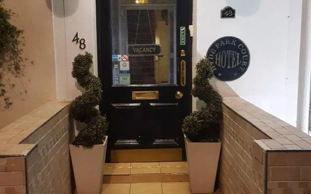 Hyde Park Court Hotel