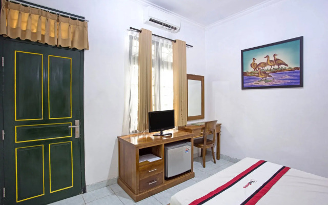 RedDoorz near Adisucipto Airport